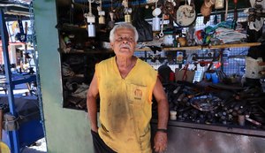 Compra, venda e troca: Feira do Rato segue viva