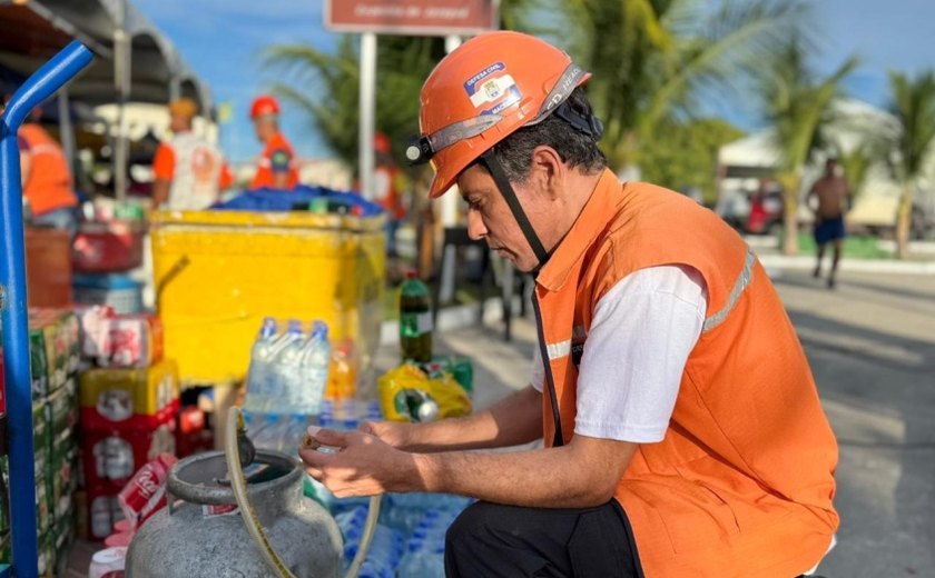 Barracas de alimentos no Verão Massayó são vistoriadas pela Defesa Civil Municipal