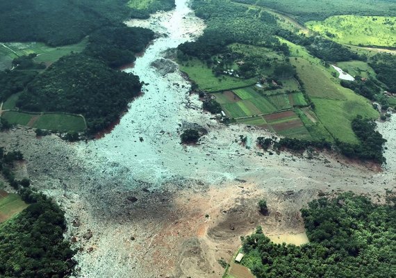 Buscas por vítimas em Brumadinho chegam ao décimo dia