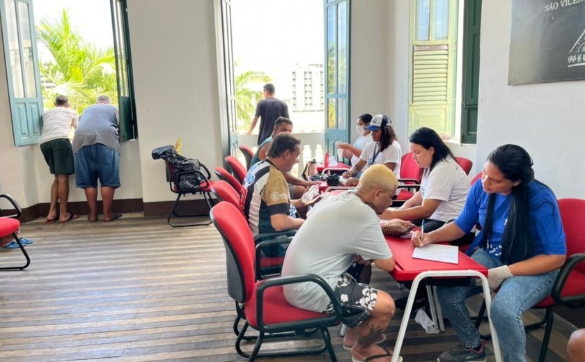 Saúde realiza ação para público em vulnerabilidade social na Casa de Ranquines