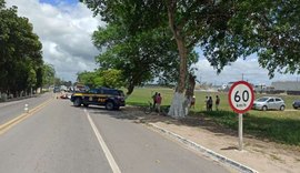 Motociclista cai na pista e tem cabeça esmagada por caminhão na Chã do Pilar