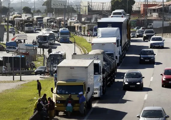 Motoristas têm novos prazos para regularizar exame toxicológico