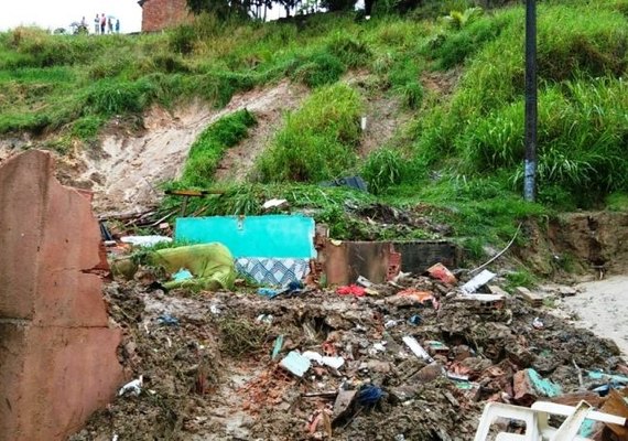 Idosa de 73 anos morre soterrada após deslizamento em São Luiz do Quitunde