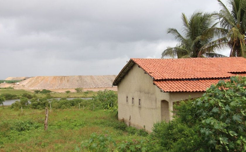 Barragens de mineradora colocam em risco povoados do Agreste