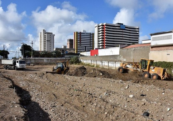 Serviços do Eixo Quartel são iniciados na área pertencente ao Hospital do Açúcar