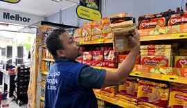 Procon Alagoas autua mercados em Tanque d'Arca por venda ilegal de produtos vencidos