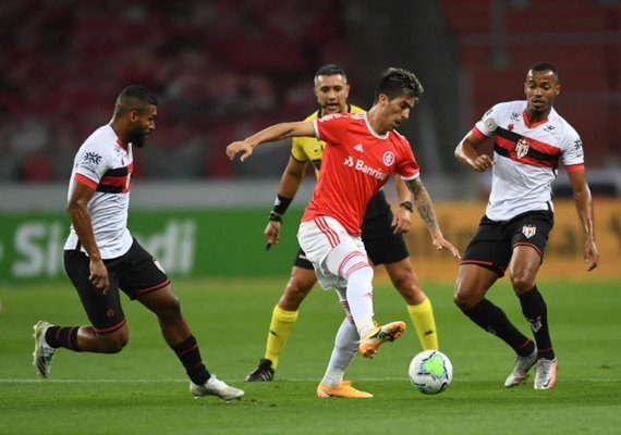 Inter volta a bater o Atlético-GO e avança às quartas de final da Copa do Brasil