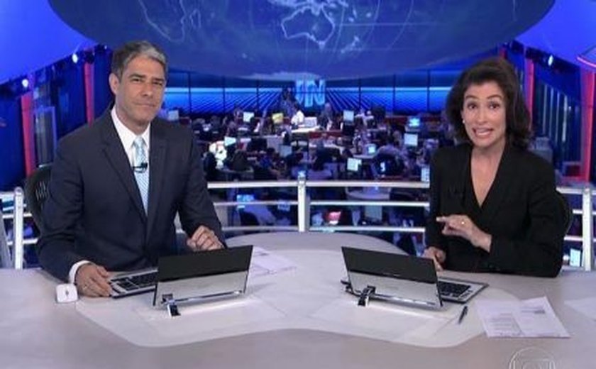 Jornal Nacional enche redação com figurantes para não parecer vazia