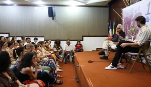 Memória é fundamental na literatura, afirma o escritor Milton Hatoum