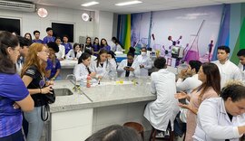 Feira de Profissões em Maceió orienta jovens na escolha da carreira