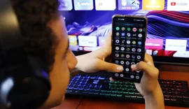 Especialistas alertam que crianças não podem ser 'produto' das redes