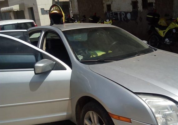 Ronda no Bairro encontra carro roubado no Vale do Reginaldo