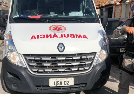 Homem de 61 anos leva tiro no pescoço quando saía de casa em Maceió