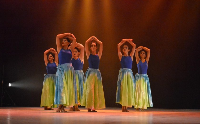 Grupo de Dança Noemi Loureiro e Cia Nêga Fulô estreiam espetáculo 'Para Minha Mãe'