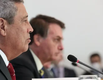 Alexandre de Moraes mantém prisão de Braga Netto