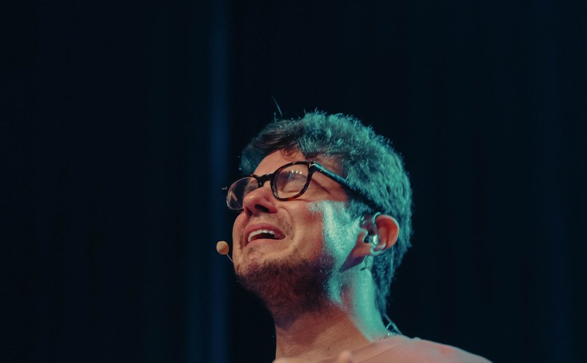 O maior movimento de fé da carreira do evangelista Deive Leonardo chega a Alagoas