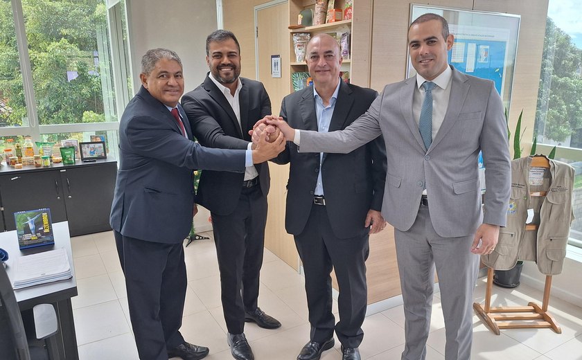 Em Brasília, secretário de Agricultura busca ampliar parcerias para setor de Alagoas