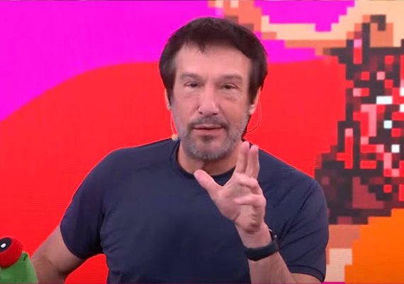 Apresentador do Pânico Emílio Surita confirma câncer no intestino e faz desabafo