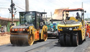 Obras de pavimentação na Avenida Menino Marcelo avançam em novos trechos