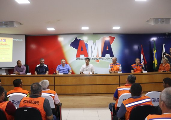 Coordenações municipais de Defesa Civil recebem previsões de chuva e seca para 2023