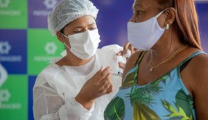 Vacinação para pessoas com 59 anos em Maceió inicia segunda (24) por ordem alfabética