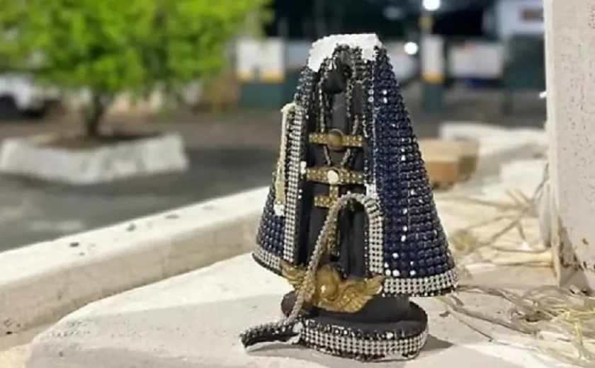 Imagem de Nossa Senhora Aparecida é encontrada sem cabeça