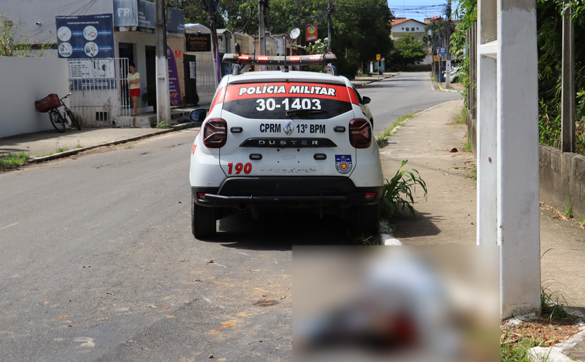 Motociclista morre após perder controle da moto e bater em poste na Serraria
