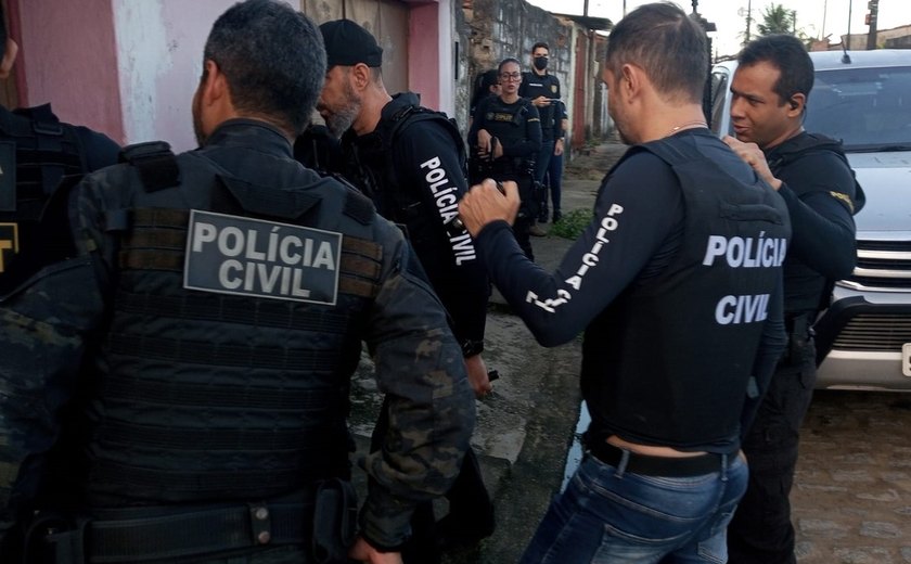 Polícia Civil deflagra operação para cumprir 95 mandados de prisão
