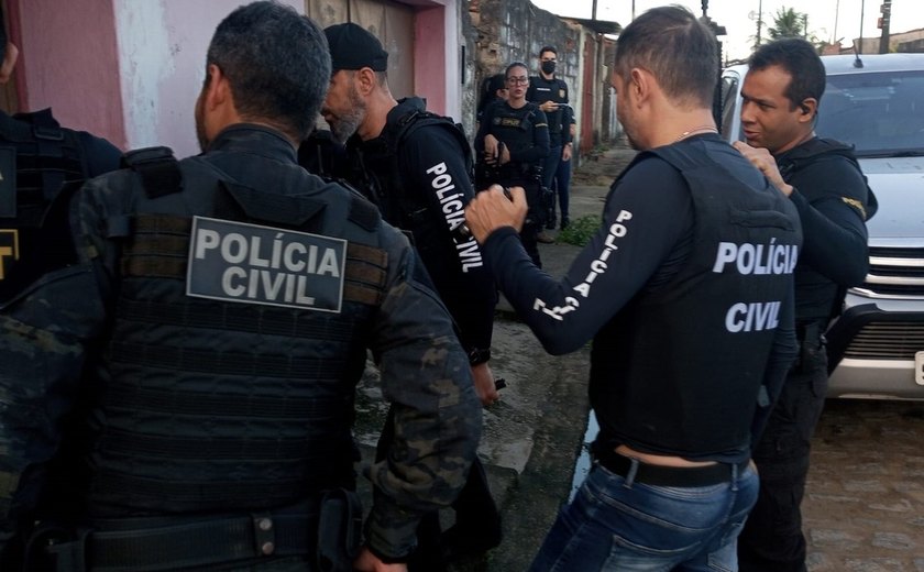 Polícia Civil deflagra operação para cumprir 95 mandados de prisão