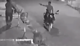 VÍDEO: Assaltante dispara 4 tiros contra vigilante e arma falha