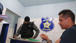 Atacante Walter do CSA é detido sob suspeita de ameaçar equipe da Eletrobras