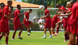 Elenco do CRB tem domingo de Carnaval de muito trabalho no Ninho do Galo