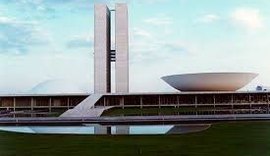 Temer manifesta 'confiança nas instituições brasileiras' após votação