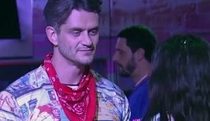 'BBB 17': Marcos tenta mas leva quarto 'toco' de Emilly durante a Festa São Paulo