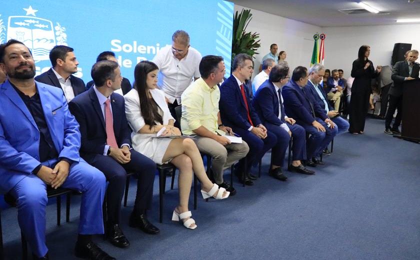 Paulo Dantas empossa secretários e promete o maior concurso público da história de Alagoas