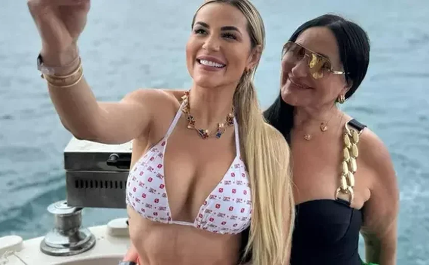 Mãe da influenciadora Deolane Bezerra anuncia manifestação em SP e pede liberdade da filha