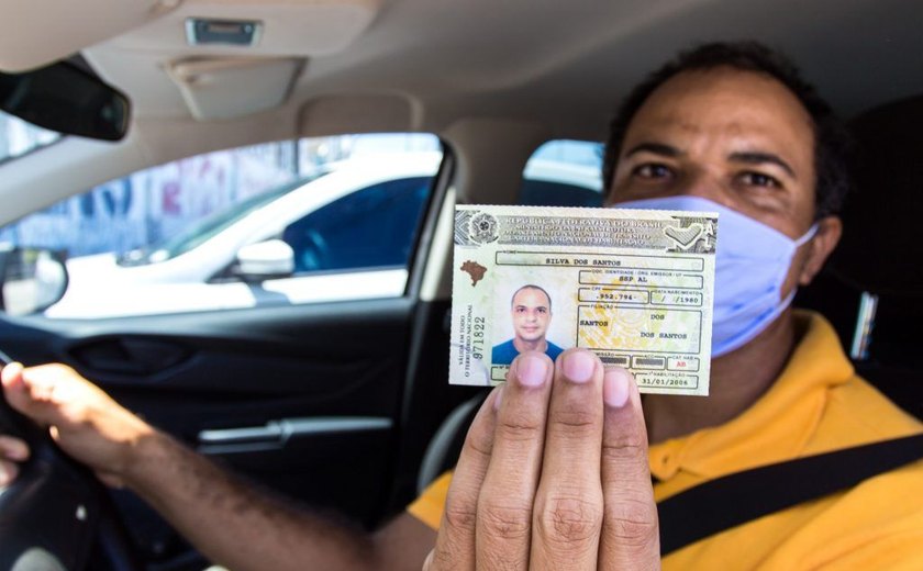 SMTT orienta motoristas sobre a nova lei de trânsito