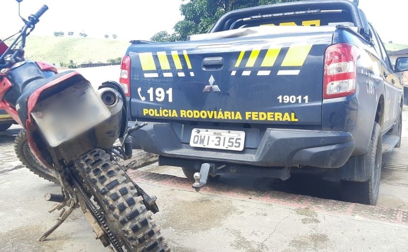 PRF em Alagoas prende homem durante fiscalização na BR-104