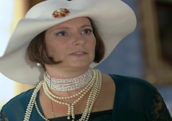 Jezebel engana homem rico e se dá bem no último capítulo de 'Chocolate com Pimenta'