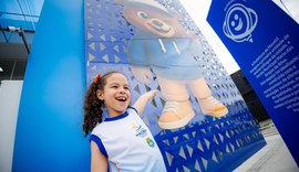 Primeira escola bilíngue de Maceió transforma rotina de alunos no Graciliano Ramos