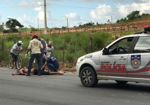 Homem encontrado morto na AL-101-Sul pode ter sido atropelado