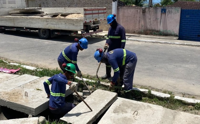 Infraestrutura realiza tamponamento de galeria pluvial em Fernão Velho