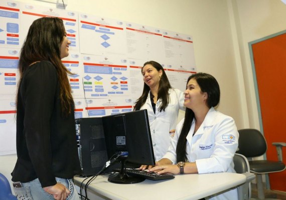 Mais de 98% dos pacientes elogiam atendimento no Hospital de Emergência do Agreste