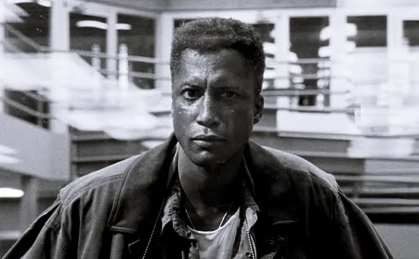 Morre Michael Wright, ator da série 'Oz', aos 70 anos