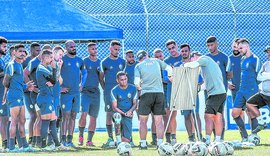 CSA deve poupar jogadores na estreia