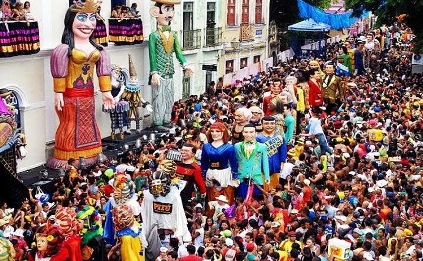 Carnaval em Recife e Olinda tem shows e blocos em diversos ritmos