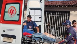 Motociclistas colidem de frente ao tentar desviar de bola de futebol