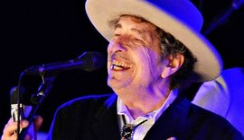 Academia do Prêmio Nobel quer que Bob Dylan cante na cerimônia