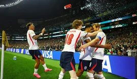 Com um a menos, Inglaterra derruba México no Azteca e segue na Copa