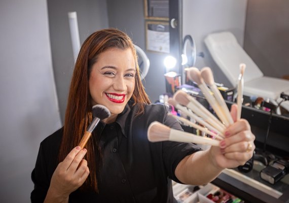 Gestão JHC fortalece o empreendedorismo feminino com o Banco da Mulher